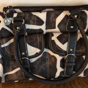 Giraffe Print Faux Leather Purse and Wallet